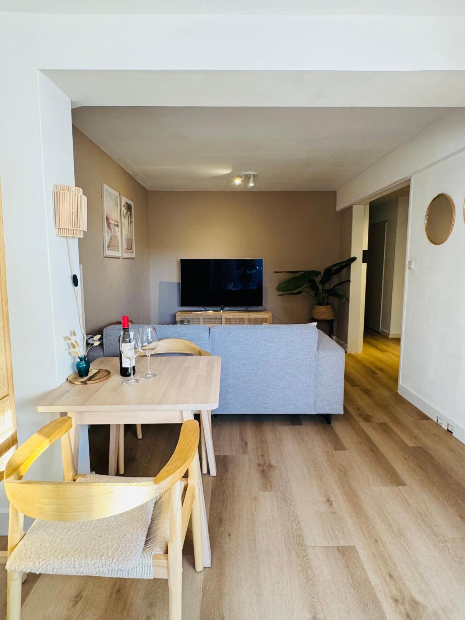 Apartamento Hello Noordwijk - Souterrain Hoogwakersbosstraat 6 Exterior foto