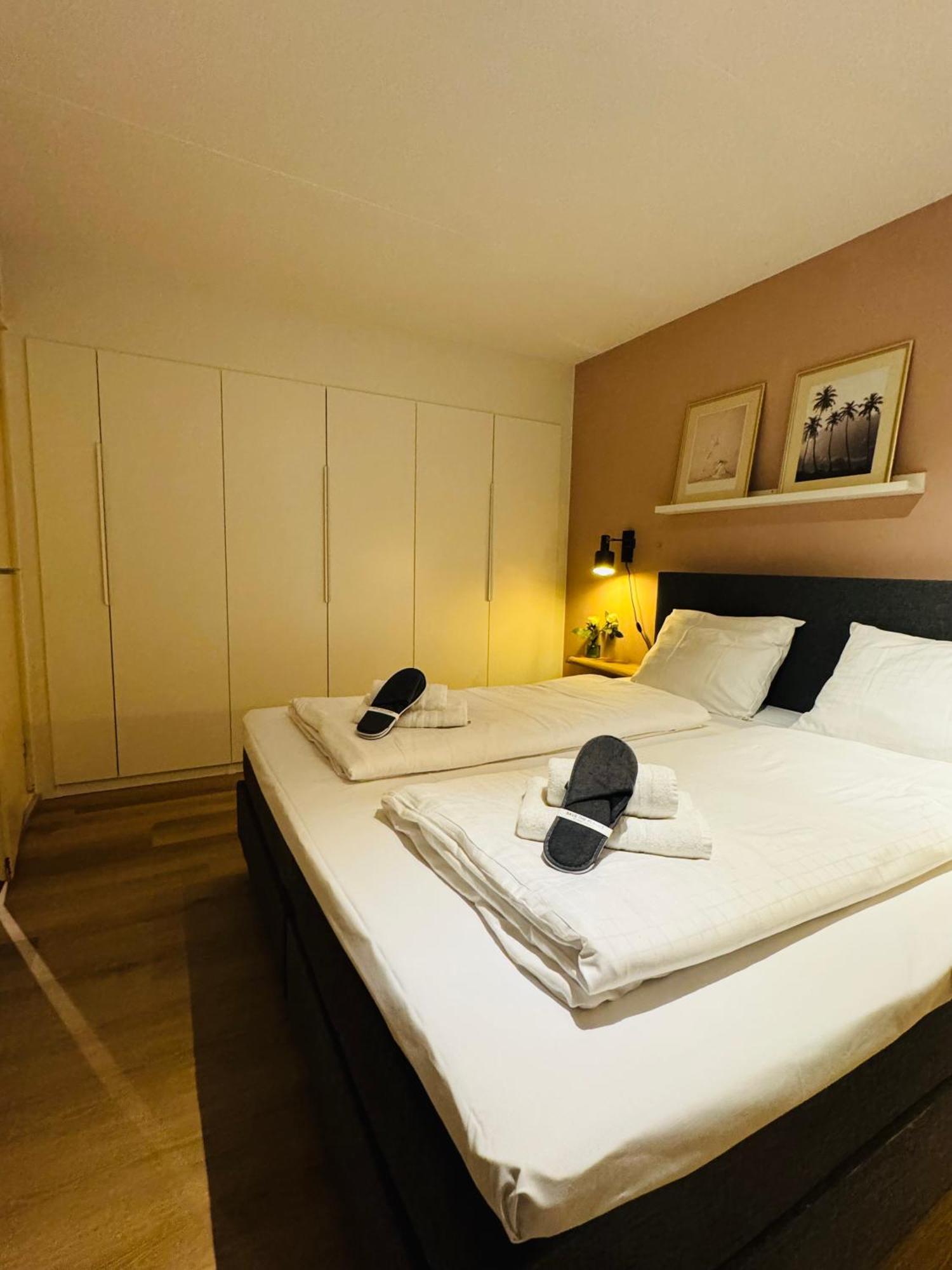 Apartamento Hello Noordwijk - Souterrain Hoogwakersbosstraat 6 Exterior foto