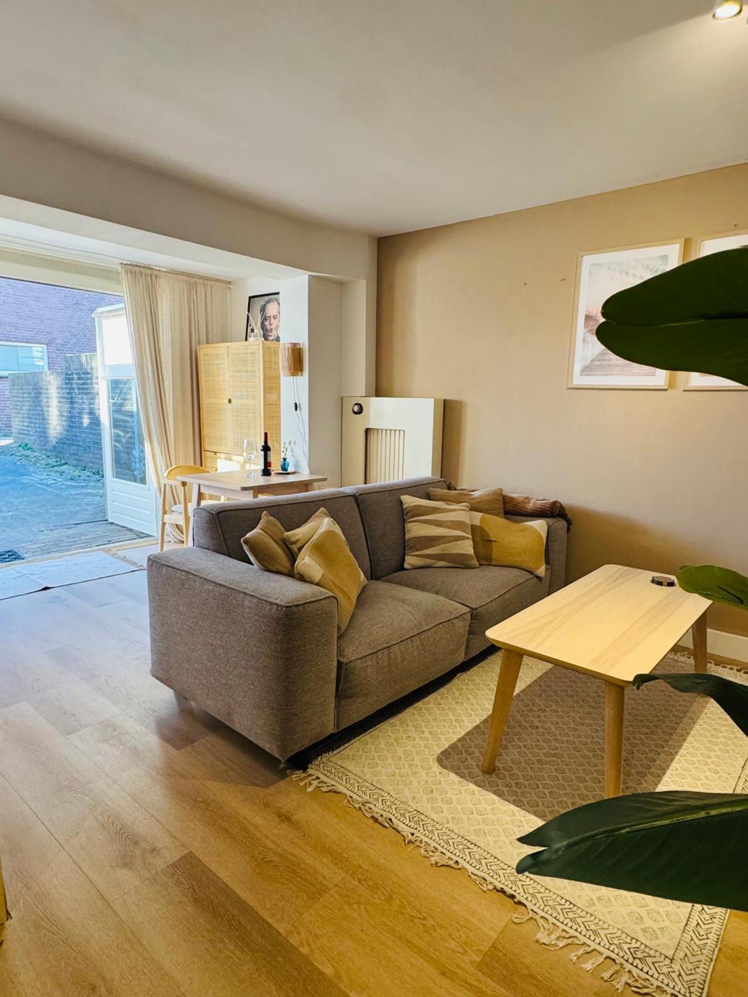 Apartamento Hello Noordwijk - Souterrain Hoogwakersbosstraat 6 Exterior foto