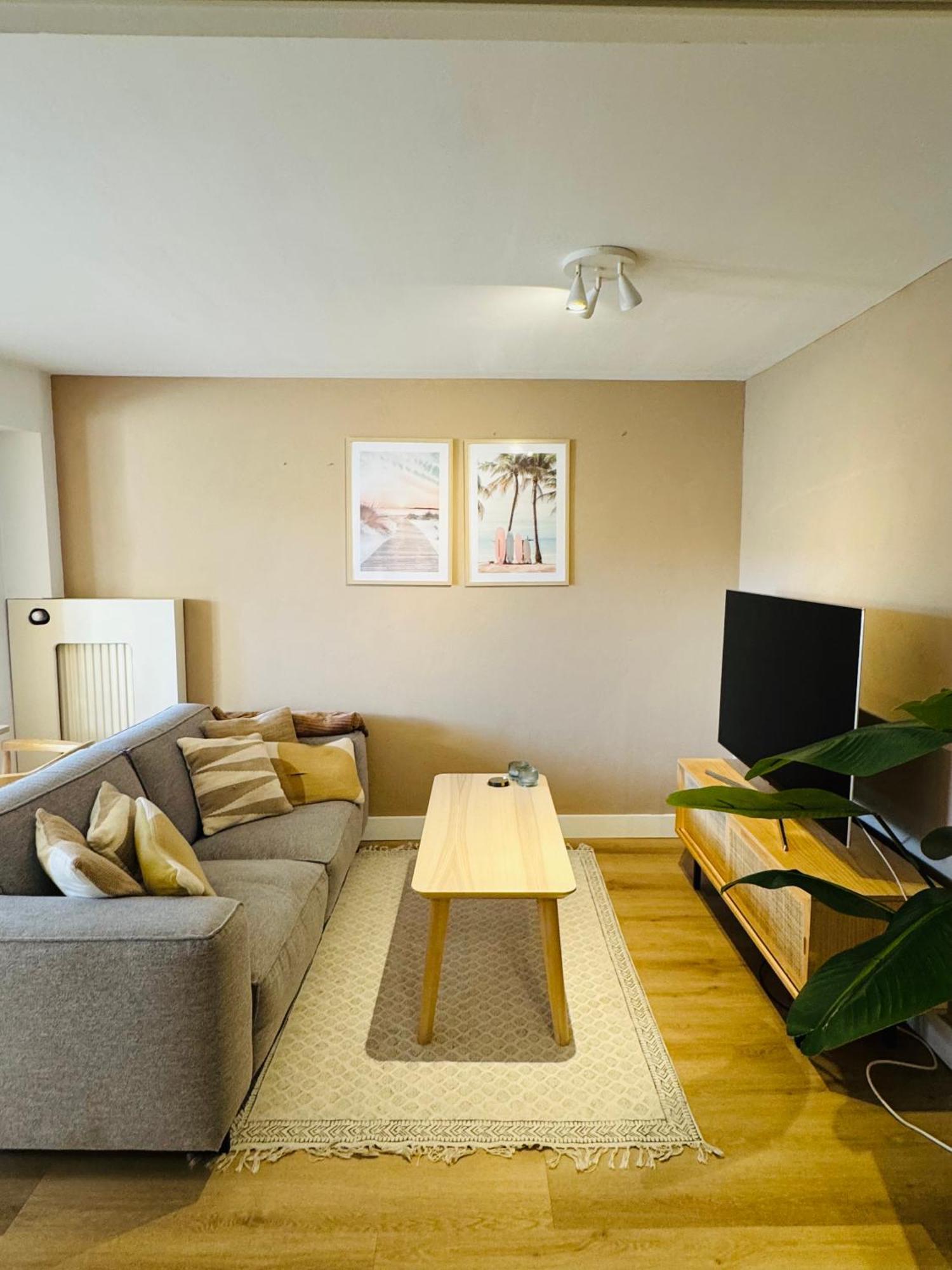 Apartamento Hello Noordwijk - Souterrain Hoogwakersbosstraat 6 Exterior foto